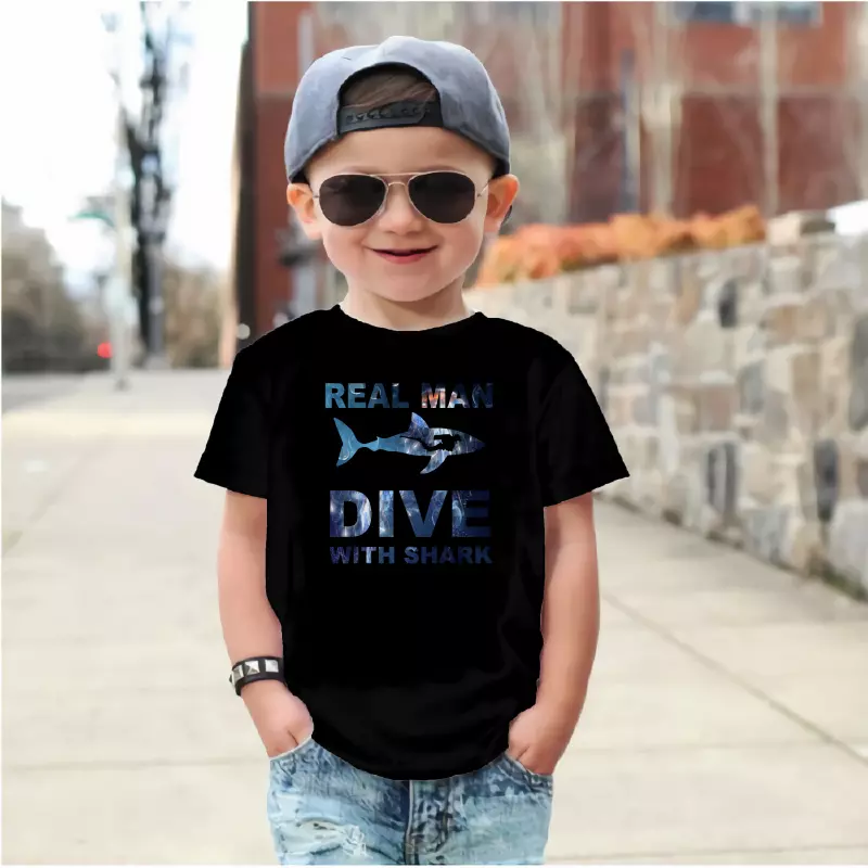 155-03-01-D00009_Real_Man_Dive_Shark